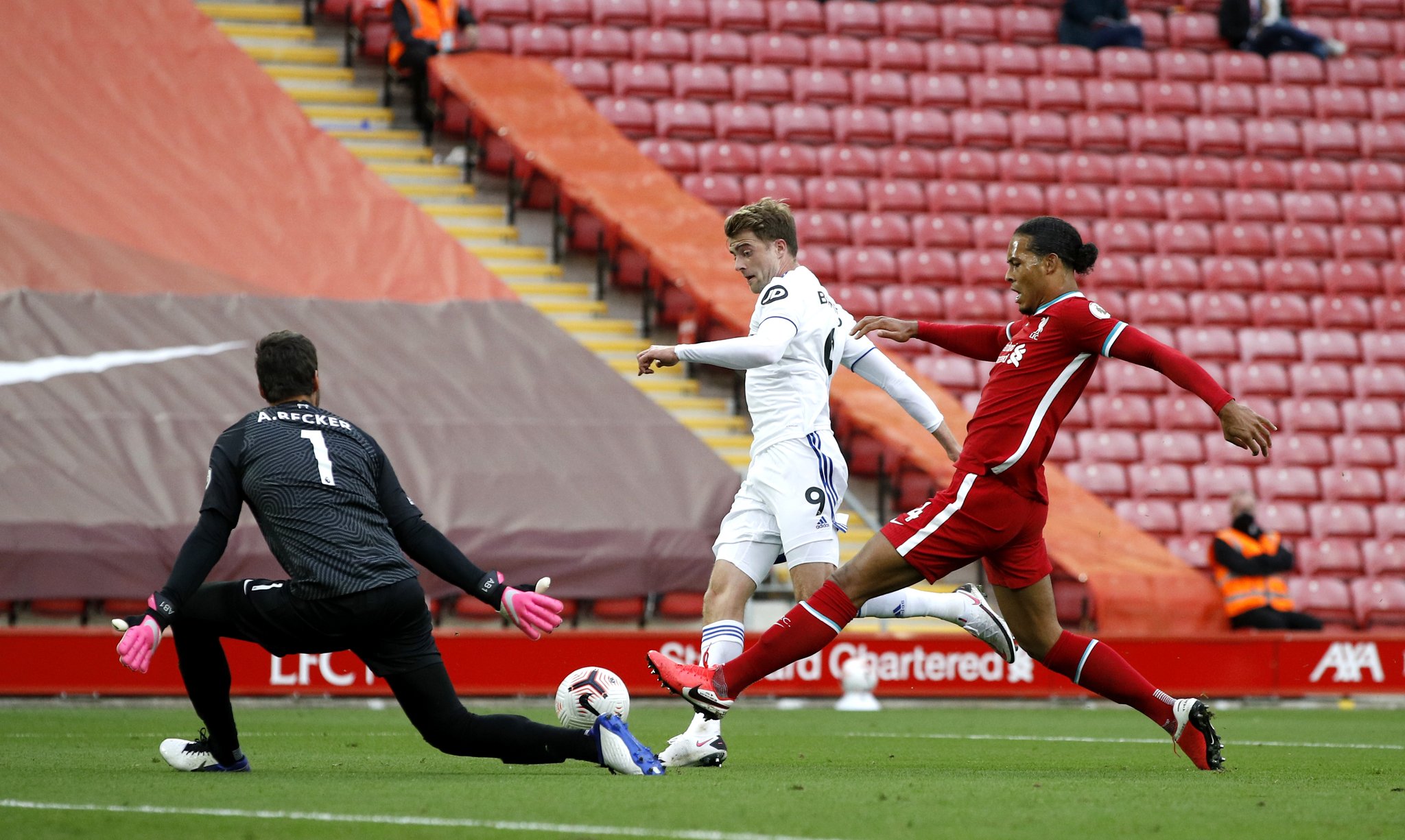 教练需要根 教练需要根